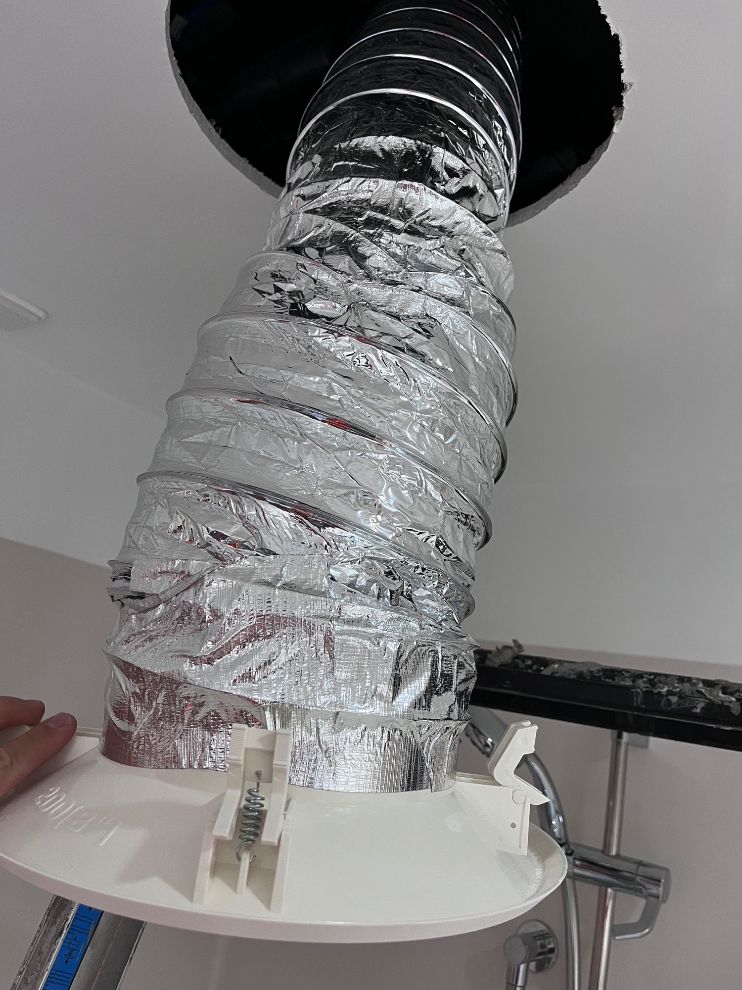 Incorrect flexible duct installation